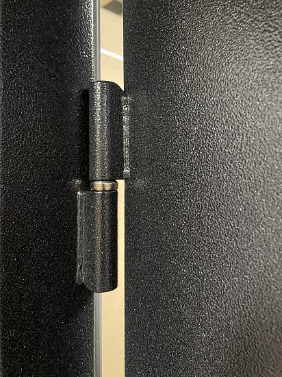 Входная дверь  